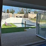 Charmandene - Luxury 5 Bed With Pool And Gated Parking * Bristol