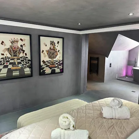 Charmandene - Luxury 5 Bed With Pool And Gated Parking Вілла Бристоль