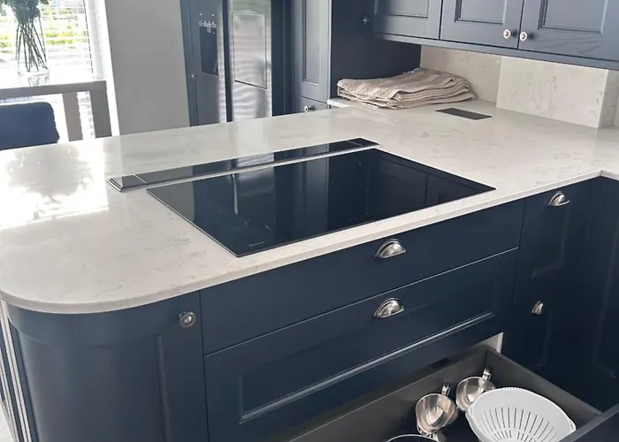 Charmandene - Luxury 5 Bed With Pool And Gated Parking Villa Bristol