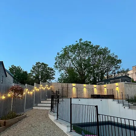 Charmandene - Luxury 5 Bed With Pool And Gated Parking ヴィラ ブリストル